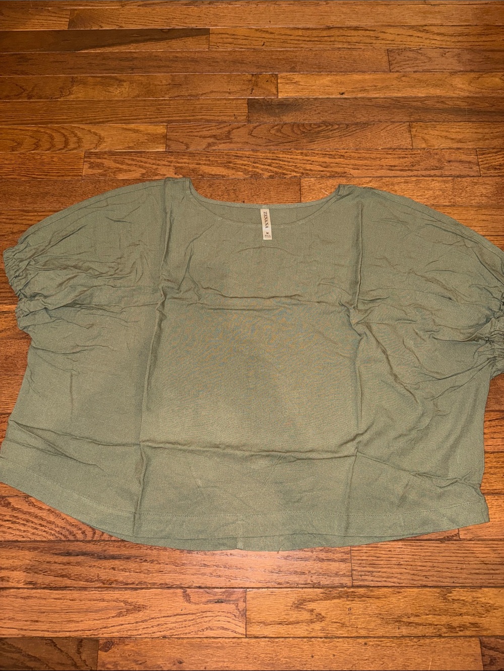 Zenana Outfitters Sage Green Scoop Neck Short Sleeve Top